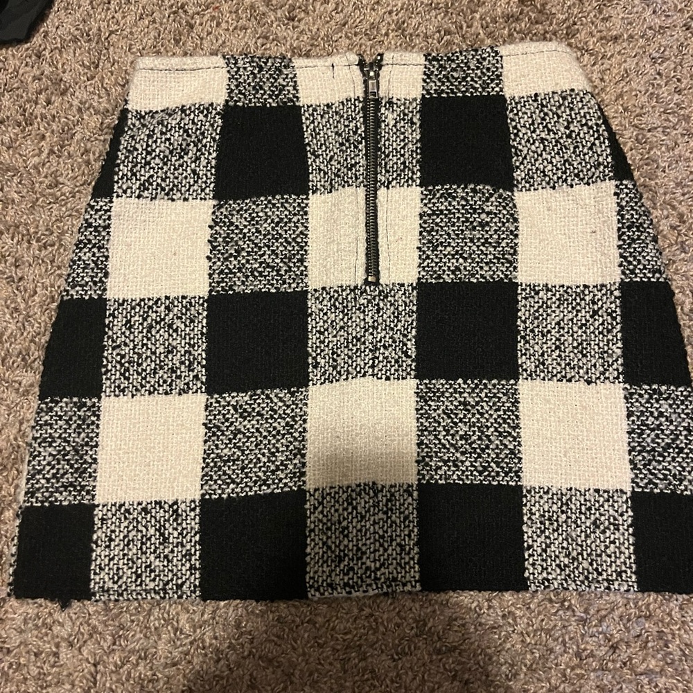 Wore once and its in good condition!🖤